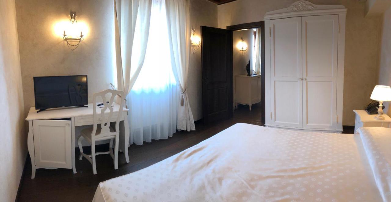 Relais Mondotella Pozzolengo Buitenkant foto