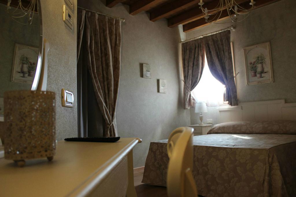Relais Mondotella Pozzolengo Buitenkant foto